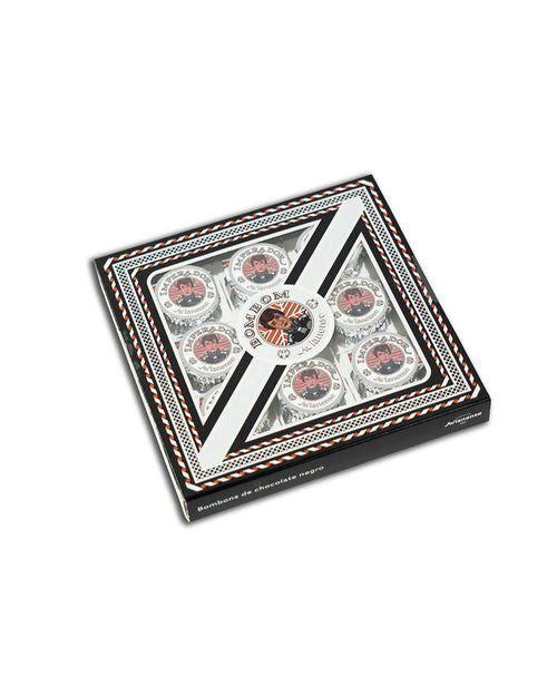 Chocolate Avianense ou Bombons Imperior, mais de um século de tradição da Avianense, unindo sabor, arte e identidade minhota num tributo à cidade de Viana do Castelo. Cada tablete de chocolate Avianenese e bombom é uma expressão de cultura, memória e doçura que resiste ao tempo.
