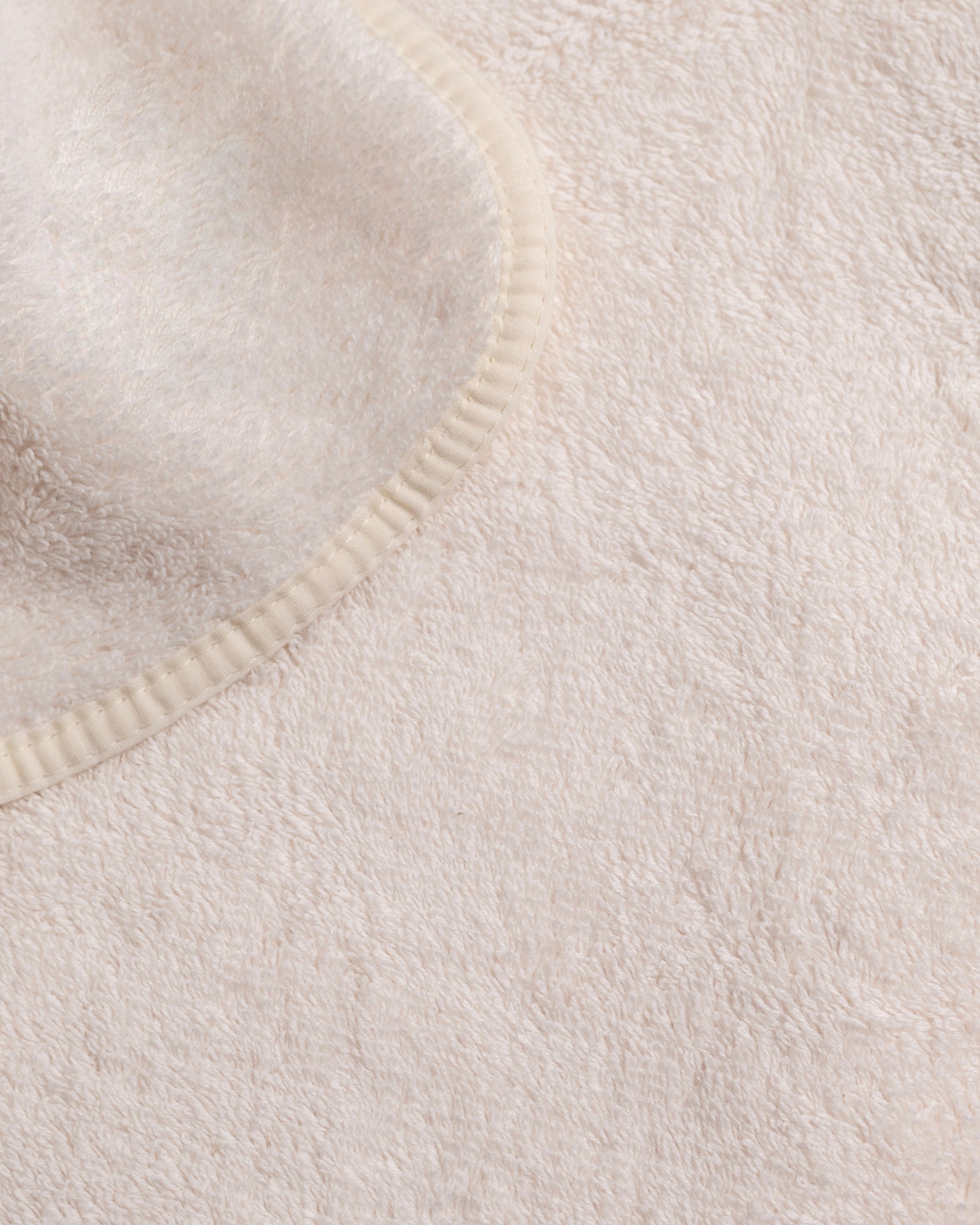 Serviette de bain épaisse (blanc neige)