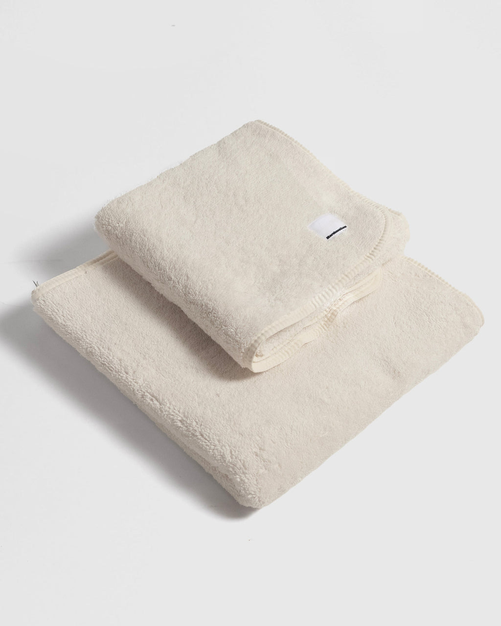 Serviette de bain épaisse (blanc neige)