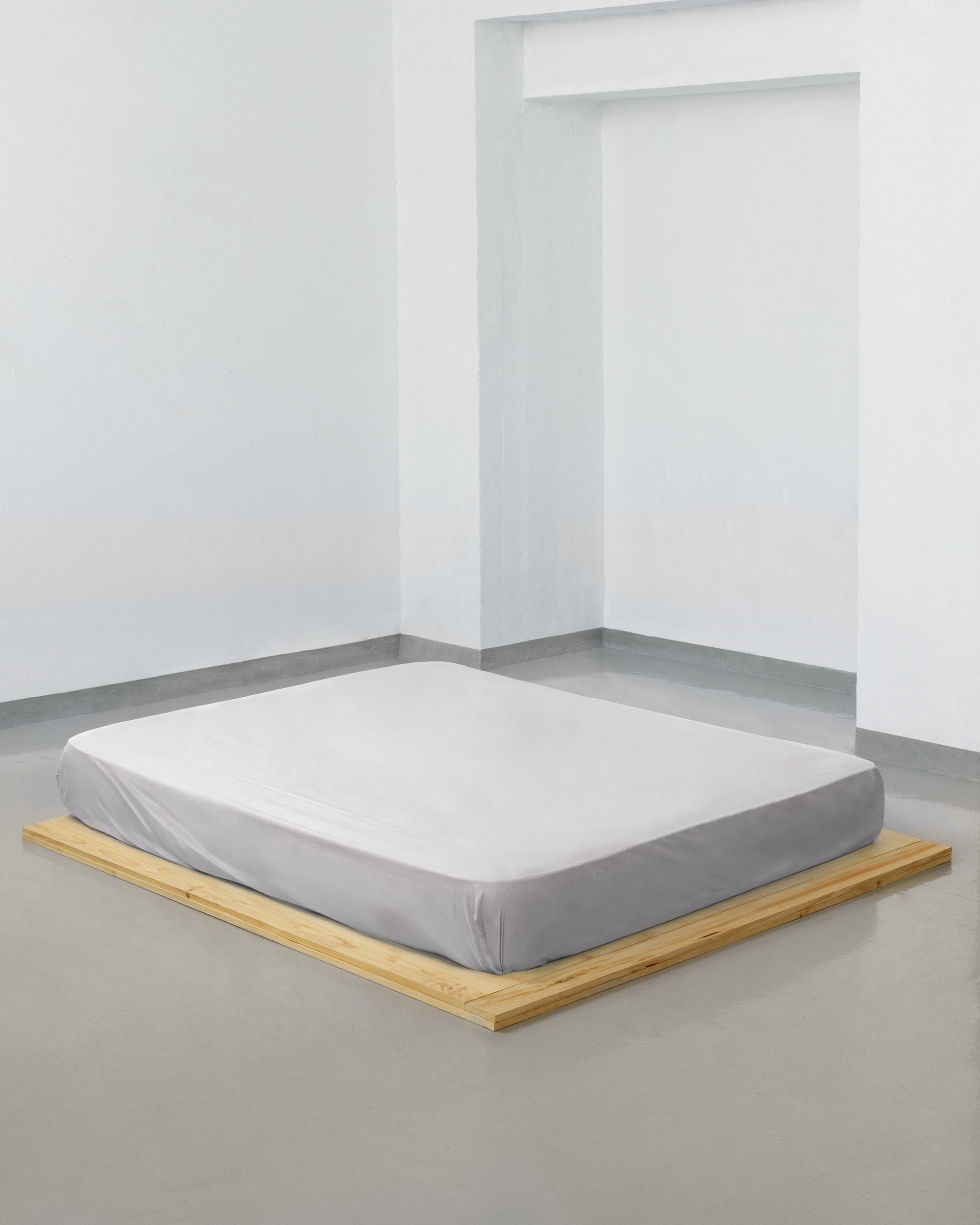 Fitted sheet - 300 thread count sateen (Grey)