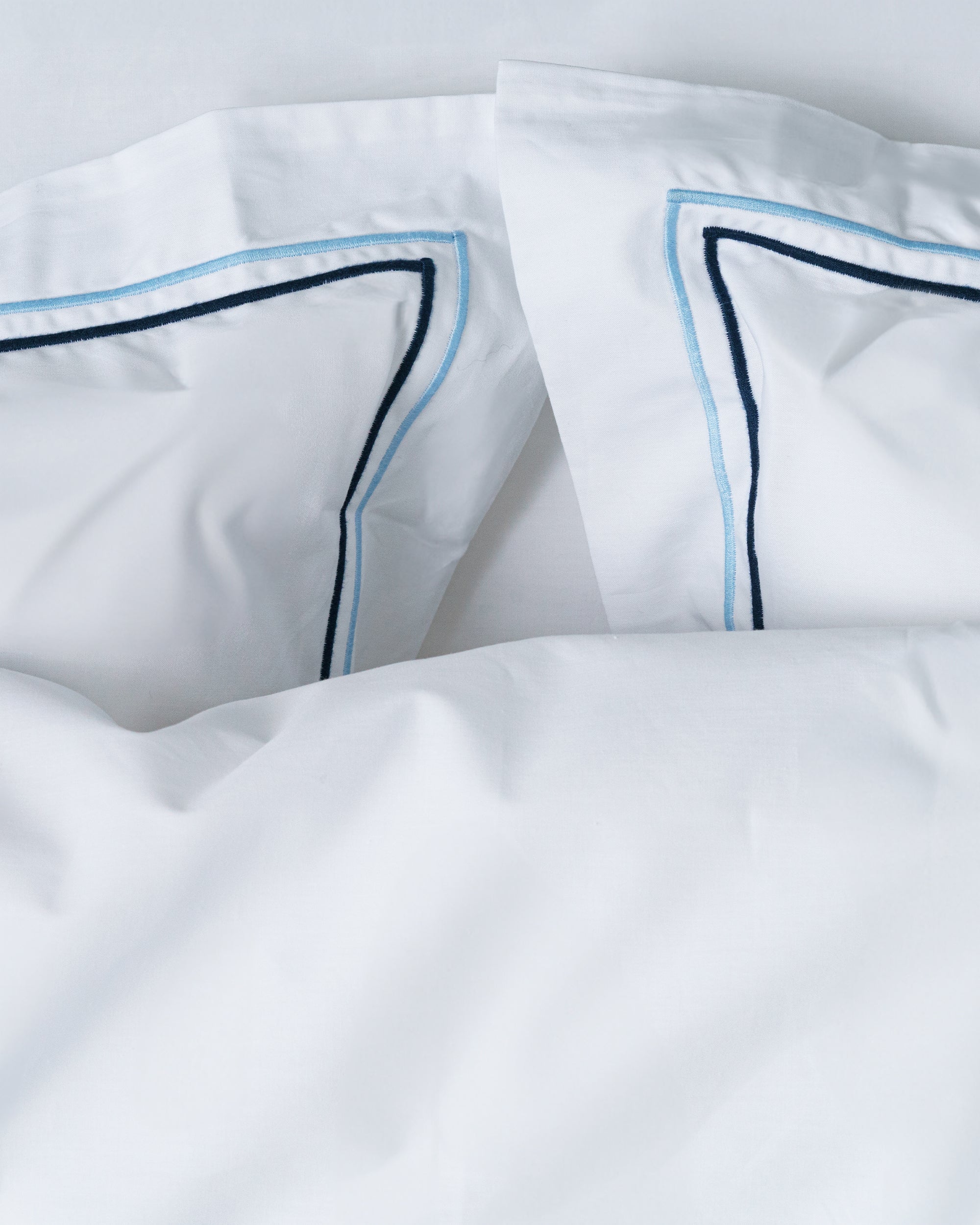 Taie d'oreiller - Percale 200 fils (Blanc rayé bleu)